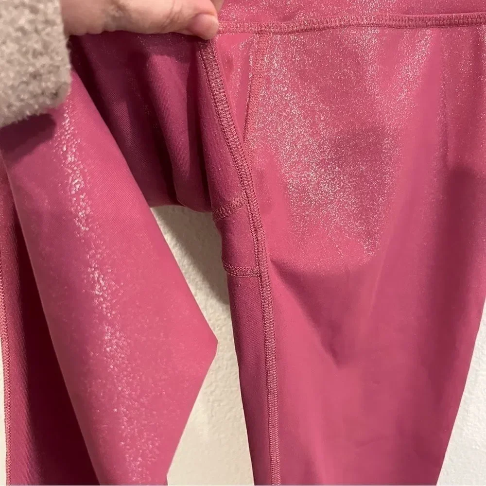 Beyond Yoga pink and gold sparkle high rise leggings size X-Large